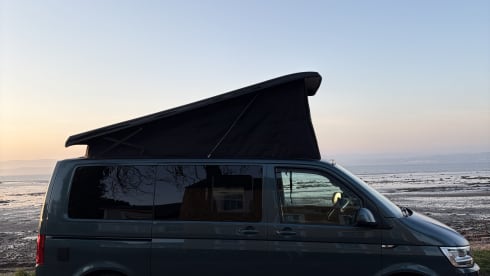 Green machine – Insurance included automatic gearbox Vw from Edinburgh airport 