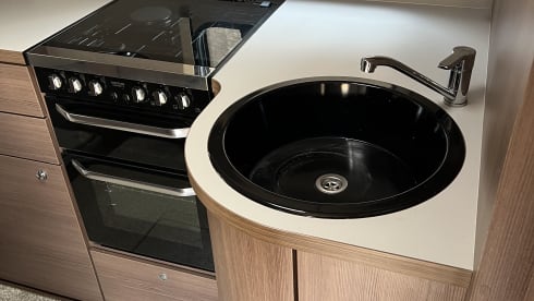 The Tardis – 2 berth Coachbuilt motorhome - Pets Welcome
