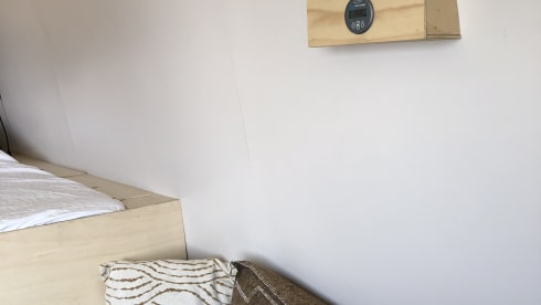 Ivy – Spacious Iveco Daily campervan