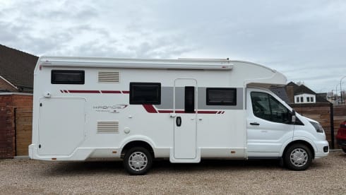 Superdeluxe Motorhome Automaat met krachtige motor