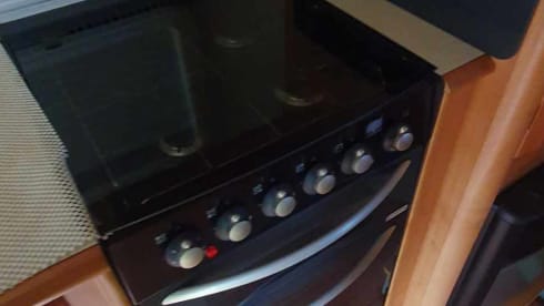 The ARK – 6 berth Autotrail Chayenne696SE