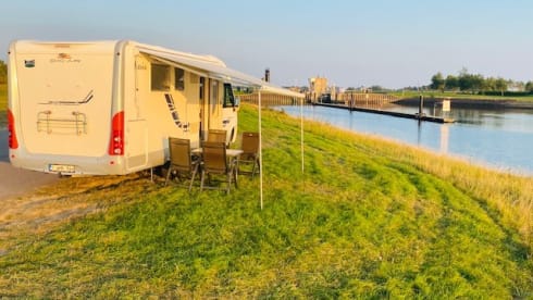 Fully equipped motorhome for a carefree holiday, even in winter!