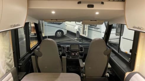 7 – Luxurious, spacious camper with single beds!