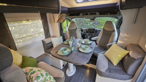 Enjoy A Van Moment – 4p Chausson semi-integrated uit 2022