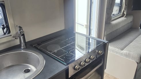 The MoHo – 6 berth Swift alcove from 2022