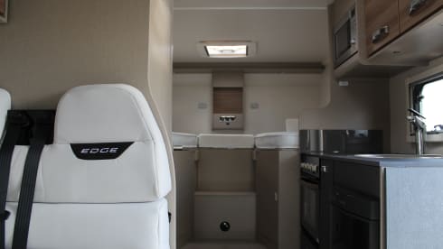 Little John – Our Luxury 2021 6 berth, Fixed Bed
