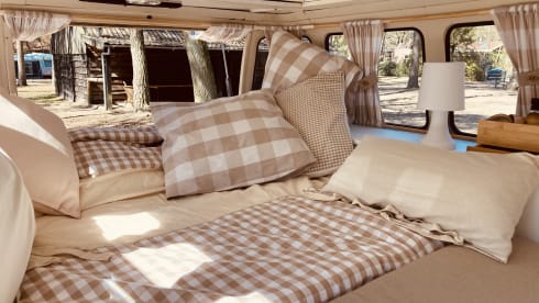 Tiny Finy Volkswagenbus Twente – Romantic, boutique Camper