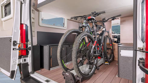 Bob – MAXIVAN KNAUS BOXLIFE 4 Real beds / 2 interior bedrooms