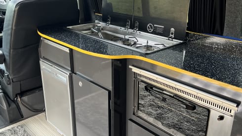 Big Boy – Volkswagen Transporter T30 - Top Spec 