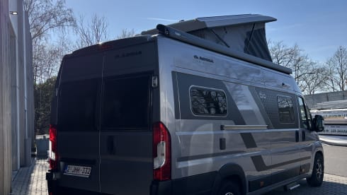 Adria Twin 640 SGX Sports AUTOMAAT