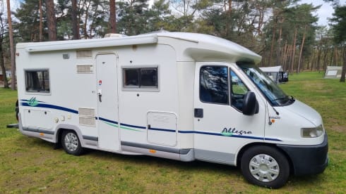 ZU VERMIETEN Halbintegrierter Camper Chausson 4 / 6 Pers für Ihren Top-Urlaub