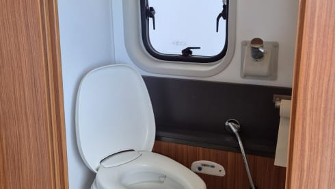 Fiat Adria Twin 640 buscamper  – Zweisitziger Fiat-Bus aus dem Jahr 2011