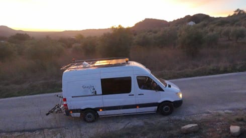 StoryBus  – Mercedes-Benz Wohnmobil für 2 Personen aus dem Jahr 2009