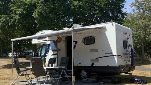 Travel The Wild – 6 berth Fiat Escape 696