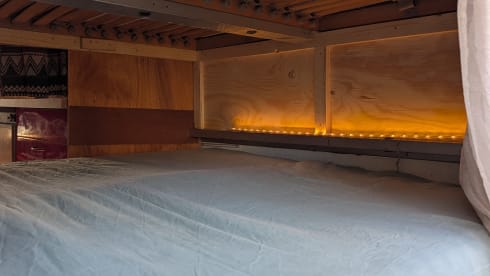 Grote zelfvoorzienende sfeervolle camper 