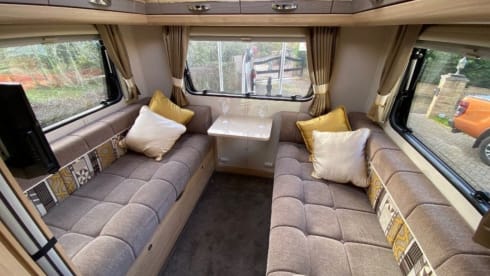 FT17 Betty – Peugeot Elddis Evolution 196 met 6 slaapplaatsen