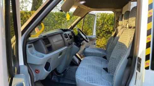 Helga – 2 berth Ford campervan with bathroom off-grid