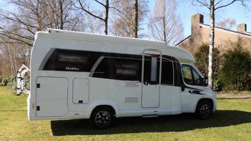 A compact, luxurious 2/3p camper BJ 2018