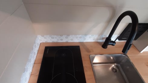 2p Mercedes-Benz bus uit 2017