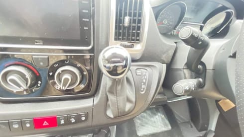 2022 Adria Matrix Supreme 670 SC 2.3