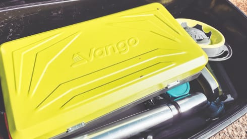 Ben Nevis – 4 berth Defender 110 Campervan 