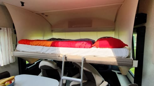 luxurious 4-person Bavaria Arctic integral from 2014