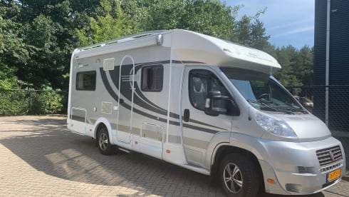 4p Dethleffs semi-integrated uit 2011