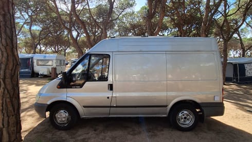 Bruno – 2p Ford bus uit 2002