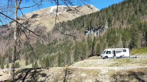 The Kub – The ultimate luxurious motorhome