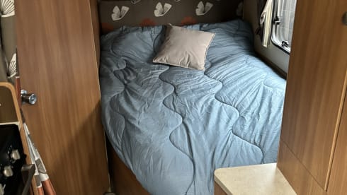 Mary Hen – Swift Escape 664 4 Berth Motorhome
