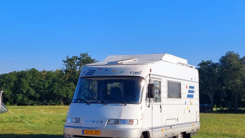 Early bird rate 2025 Lovely comfortable Hymer Camper   
