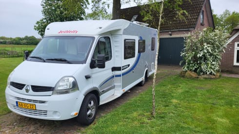 4p Dethleffs semi-integrated uit 2007
