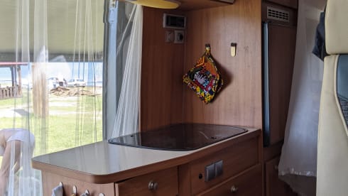 Weinsberg Bus camper of 6m for 2 people