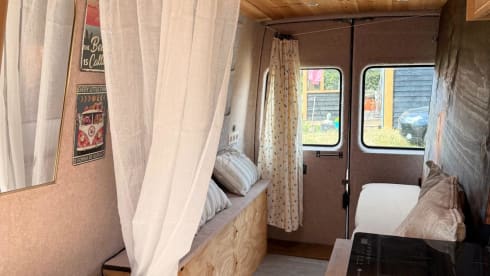The cozy camper – Freedom on four wheels – our Mercedes Sprinter camper