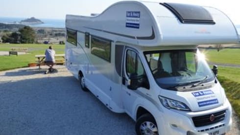 Rohan – Roller Team AutoRoller 746 mit 5 Schlafplätzen, 2021