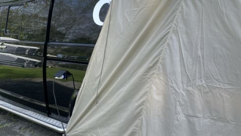 Wolf  – 3-seater Volkswagen campervan from 2026