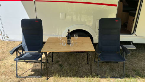 Luxury Sunlight T67 semi-integrated