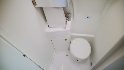 The Holiday Van – Brandneu – VW Grand California – 4 Schlafplätze – inkl. Dusche, Toilette und Küche