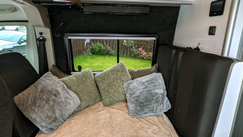 Perfect adVANtures – Brand new! Luxury campervan, suitable for up to 5 persons