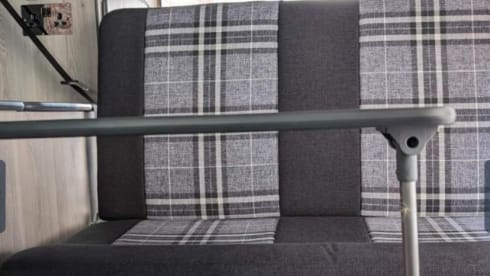 Hamish’s Hame – 2 berth Volkswagen campervan from 2010