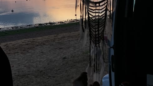 glamper – Retro & stylish ford conversion 