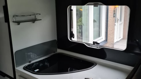 Camper Bolletje – Luxury 4p Roller Team semi-integrated from 2020