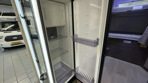 Challenger 380 automatic 4 persons