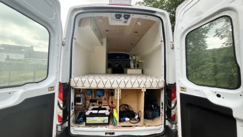 Poppy – Ford Campervan (2019) 2p + huisdier