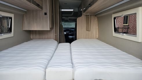 2p Rapido V68 Buscamper (2020) Length beds & Comfort
