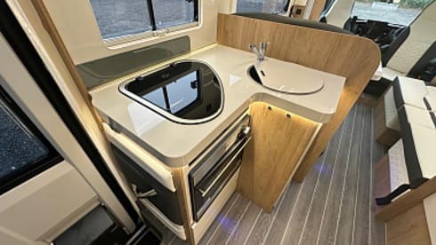 Tranquil – 6 berth Autoroller Luxury 707 Auto Brand new from 2025