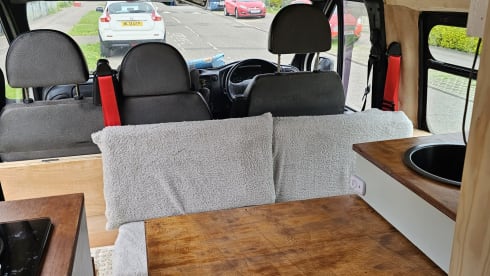 BEVan – 3 berth family and pet friendly campervan 
