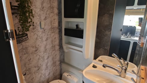 Fiat alcove 4 person camper