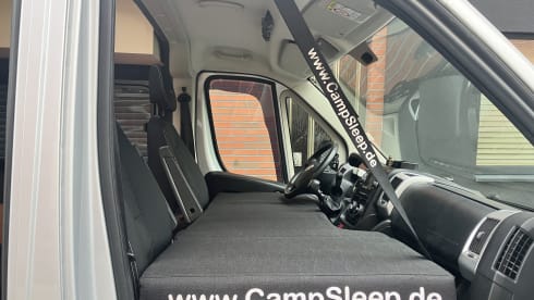 Gekke haai – Crazy Shark - 4p Fiat campervan 