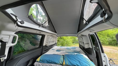 Elektrische Mercedes EQV Tonke, Kampeerauto van het jaar 2023! – Model Adventurer 3 from 2023 (also for sale)